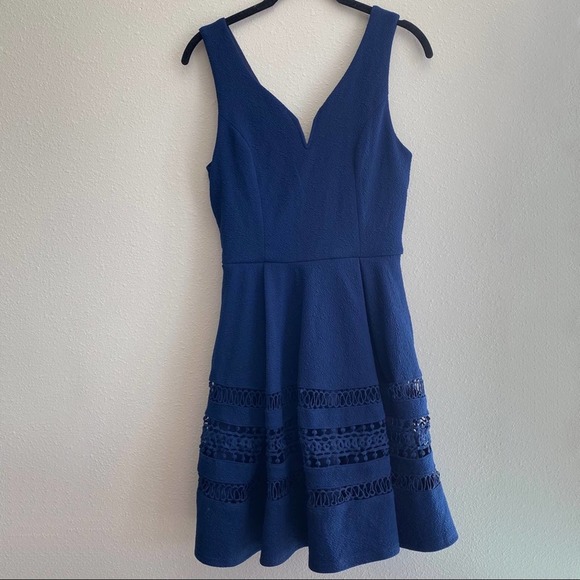 Annabella Dresses & Skirts - Annabella Navy Pleated Texture Lace Dress